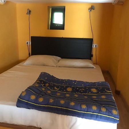 Guide Tour Apartments เนเปิลส์ ภายนอก รูปภาพ