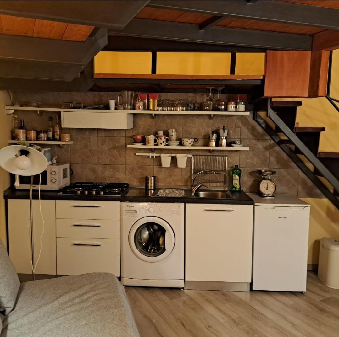 Guide Tour Apartments เนเปิลส์ ภายนอก รูปภาพ