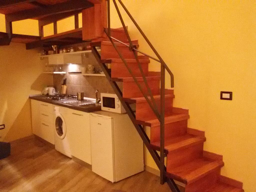 Guide Tour Apartments เนเปิลส์ ภายนอก รูปภาพ